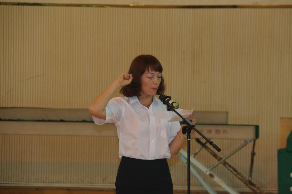 威尼斯人集团(中国)唯一官方网站
教师王辉代表全体裁判员宣誓